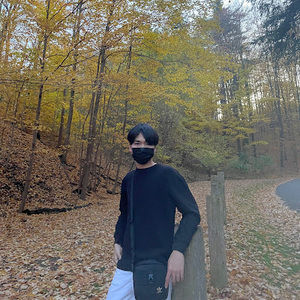 Meet your Posher, Dennis